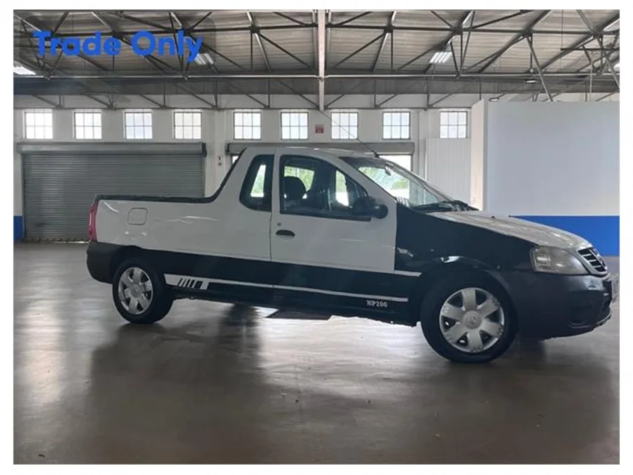 Used 2016 Nissan NP200 1.6i safety pack - Auto 24