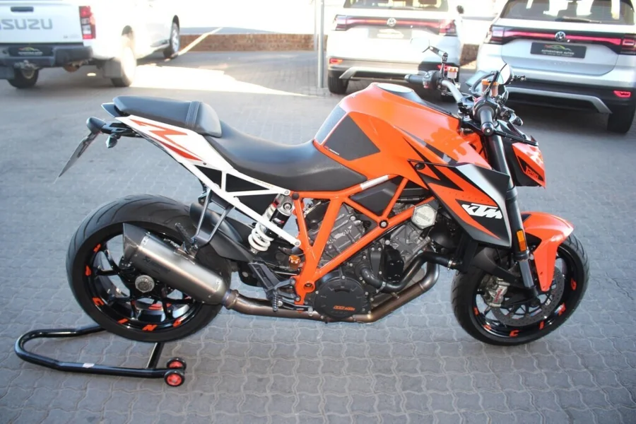 Used 2016 KTM 1300 1290 SUPER DUKE R - Authentique Autos