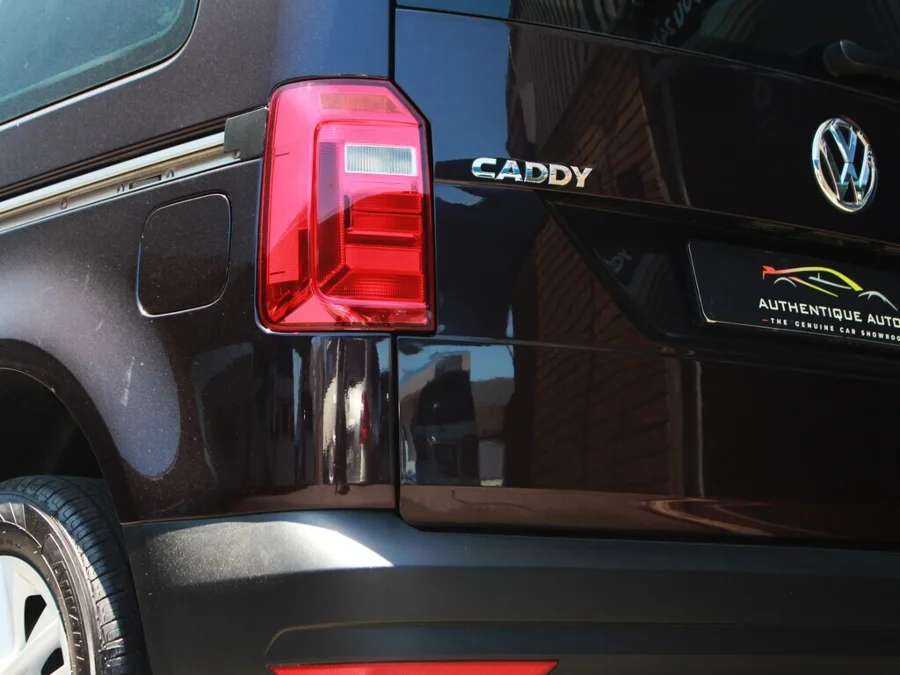 Used 2016 Volkswagen Caddy 1.6 crew bus - Authentique Autos