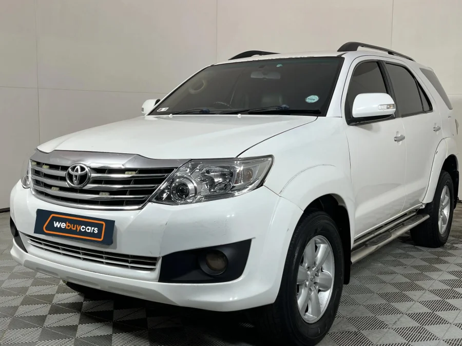 Used 2011 Toyota Fortuner 4.0 V6 Epic - WeBuyCars JHB South