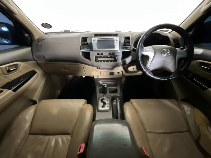 Used 2011 Toyota Fortuner 4.0 V6 Epic - WeBuyCars JHB South