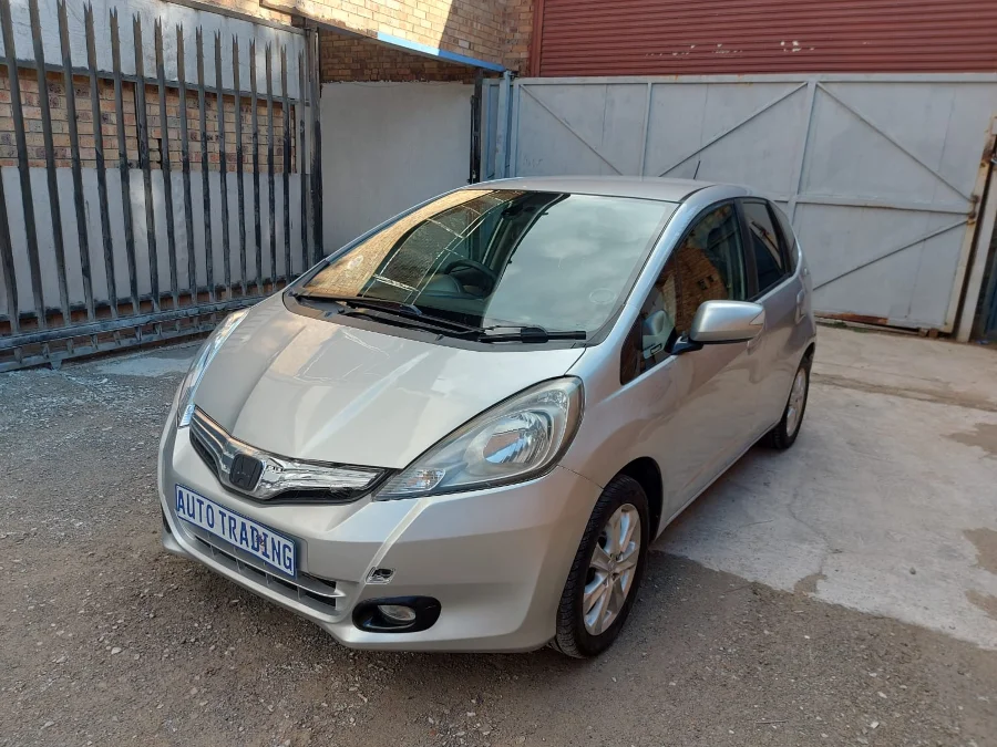Used 2012 Honda Jazz hybrid - Auto Trading