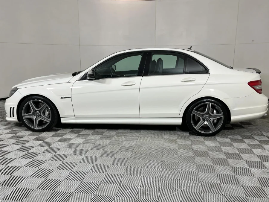 Used 2009 Mercedes-Benz C-Class C63 AMG - WeBuyCars Midstream