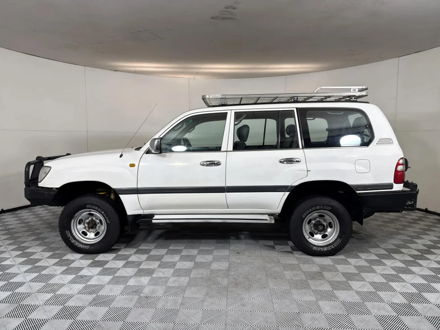 Used 2003 Toyota Land Cruiser 100 4.2D GX - WeBuyCars Midstream