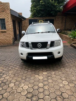 Used 2012 Nissan Navara 2.5dCi double cab 4x4 XE