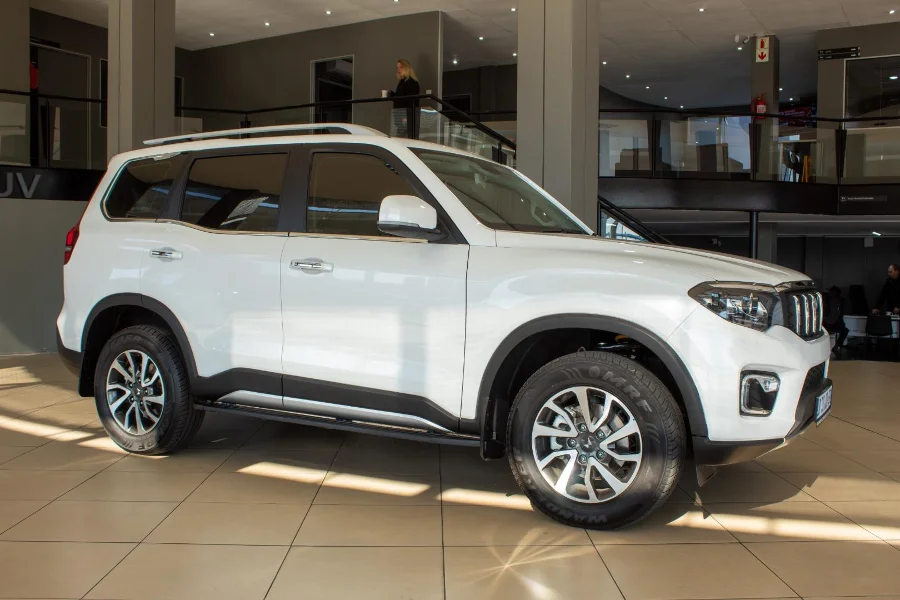 New 2025 Mahindra Scorpio-N D AT 4WD Z8L 7S - Mahindra New Cars Centurion