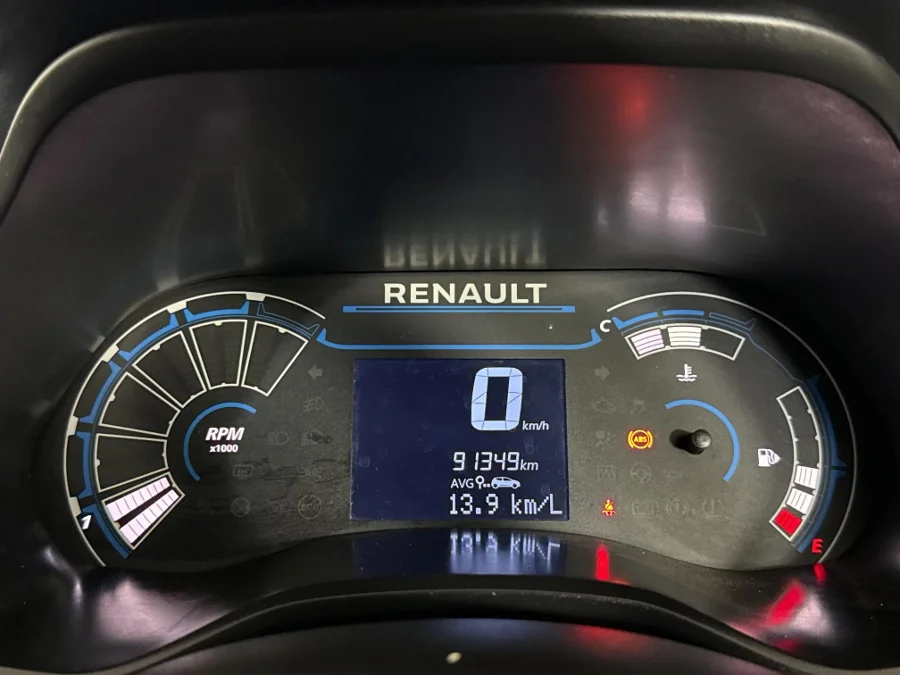 Used 2020 Renault Triber 1.0 Dynamique - WeBuyCars Durban