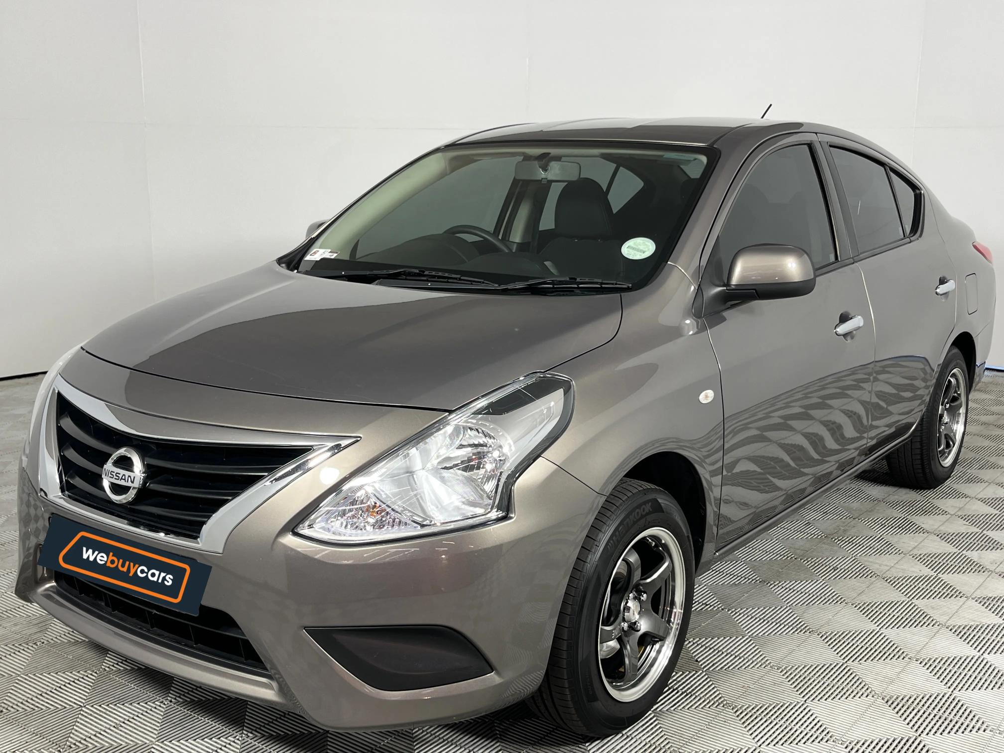 Used 2022 Nissan Alm