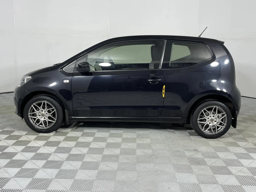 Used 2015 Volkswagen up! club up! 3-door 1.0 - WeBuyCars Silverlakes Used 2015 Volkswagen up! club up! 3-door 1.0 - WeBuyCars Silverlakes
