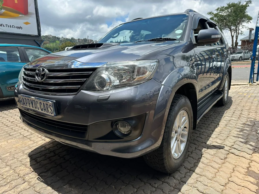 Used 2012 Toyota Fortuner 3.0D-4D - Happy DC Motors