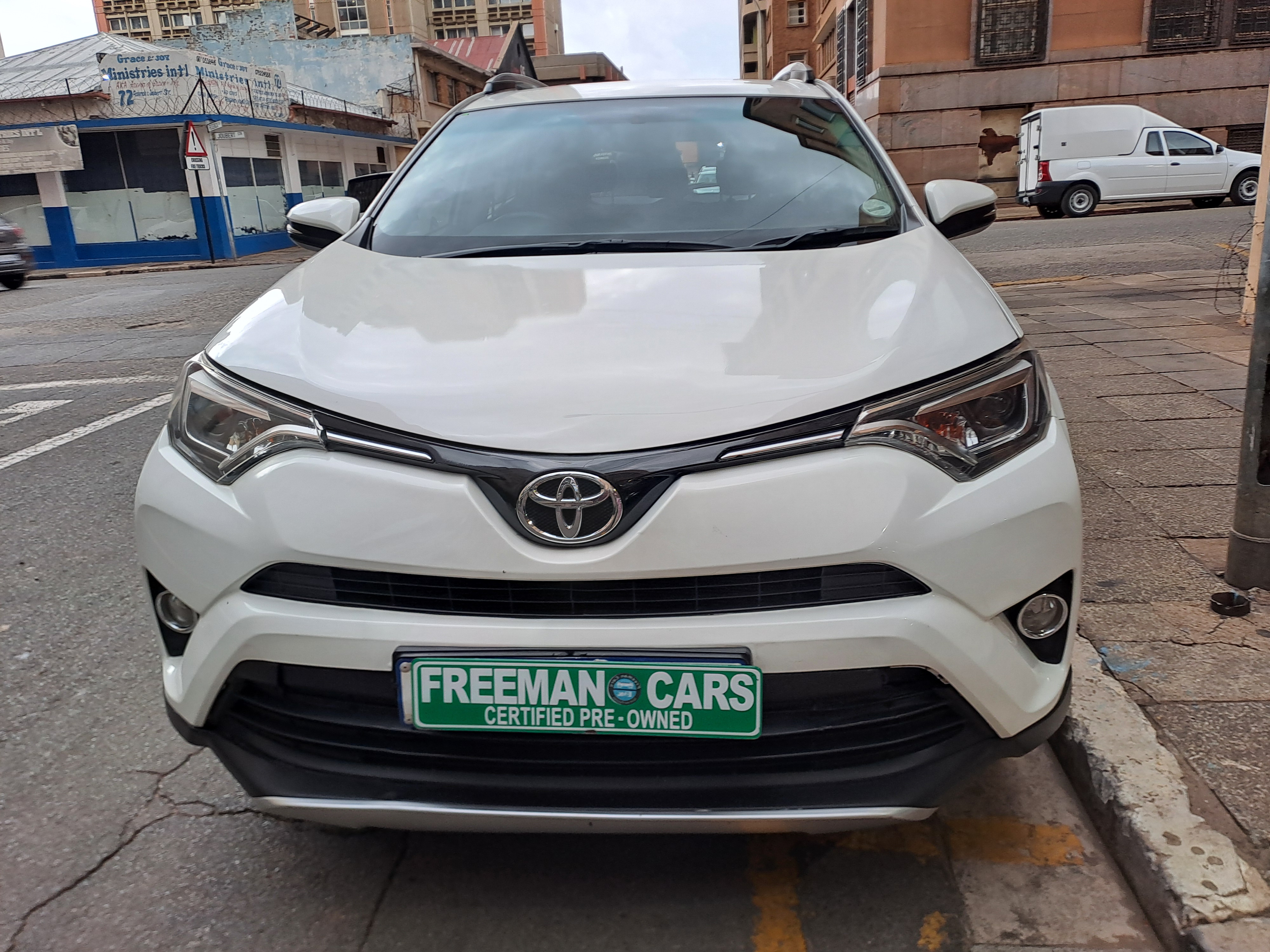 Used 2017 Toyota RAV4 2.0 GX auto