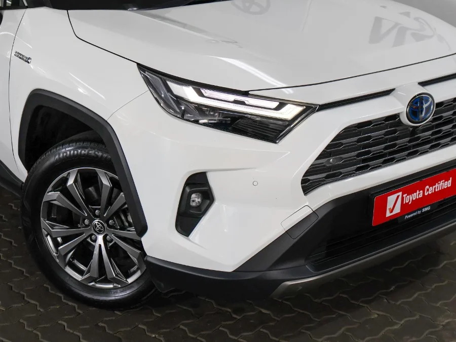 Used 2024 Toyota RAV4 2.5 Hybrid VX E-Four - SMG Toyota Cresta