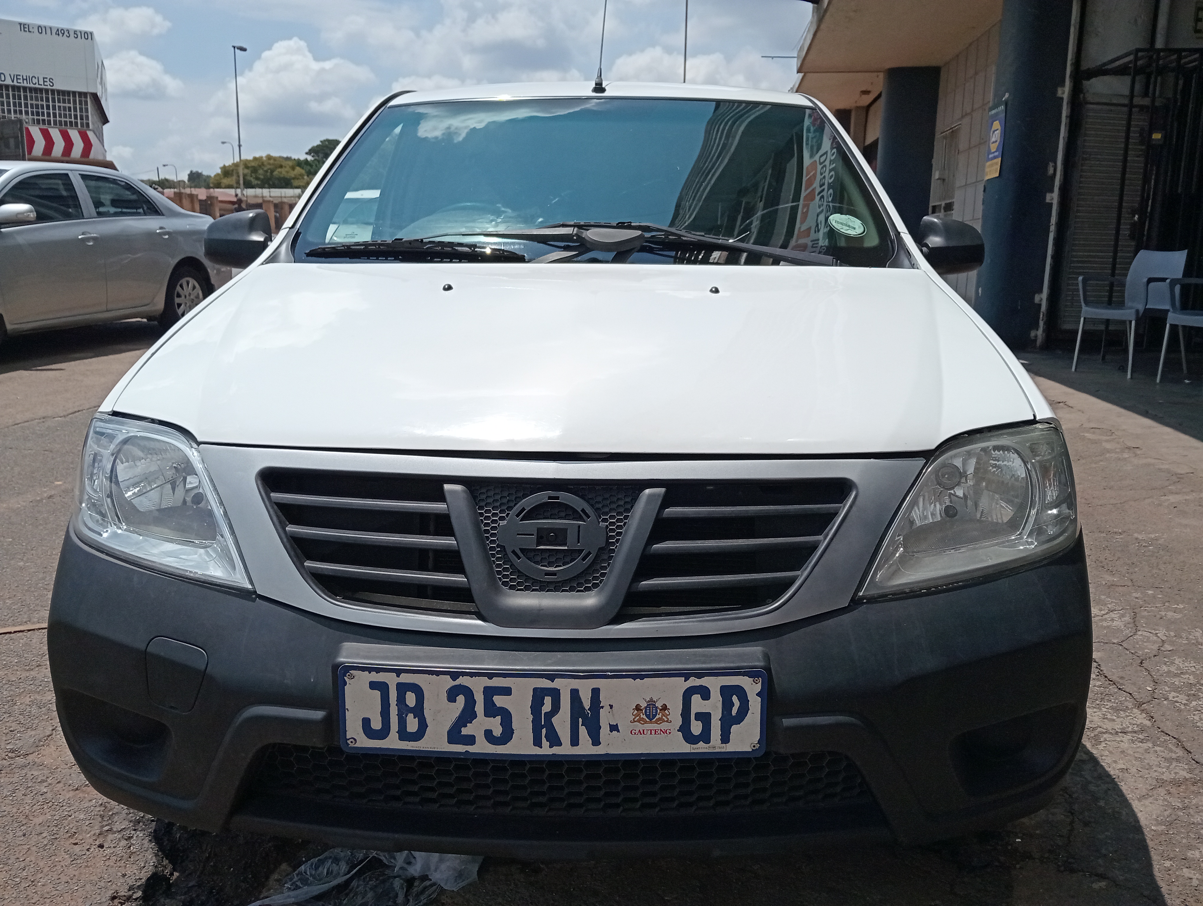 2022 Nissan NP200 1.6i (aircon)