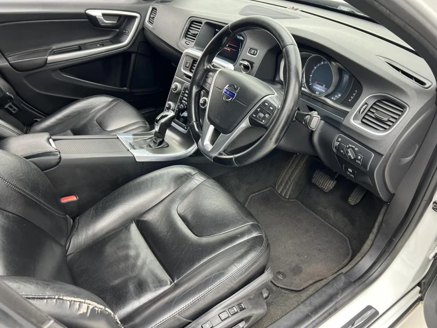 Used 2015 Volvo S60 T3 Excel auto - EBK Auto Used 2015 Volvo S60 T3 Excel auto - EBK Auto