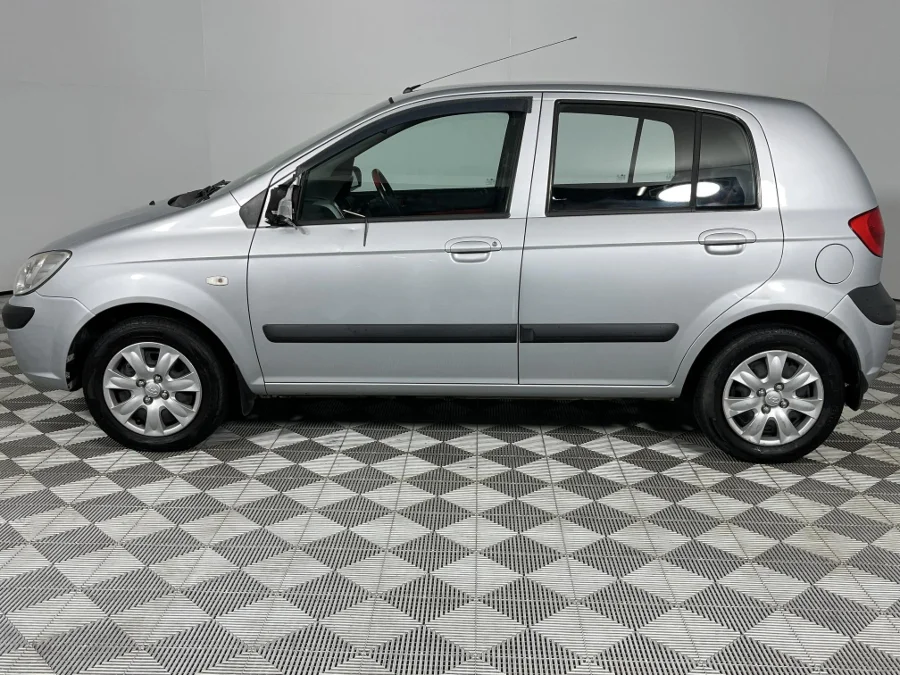 Used 2010 Hyundai Getz 1.4 SR - WeBuyCars Richmond Used 2010 Hyundai Getz 1.4 SR - WeBuyCars Richmond