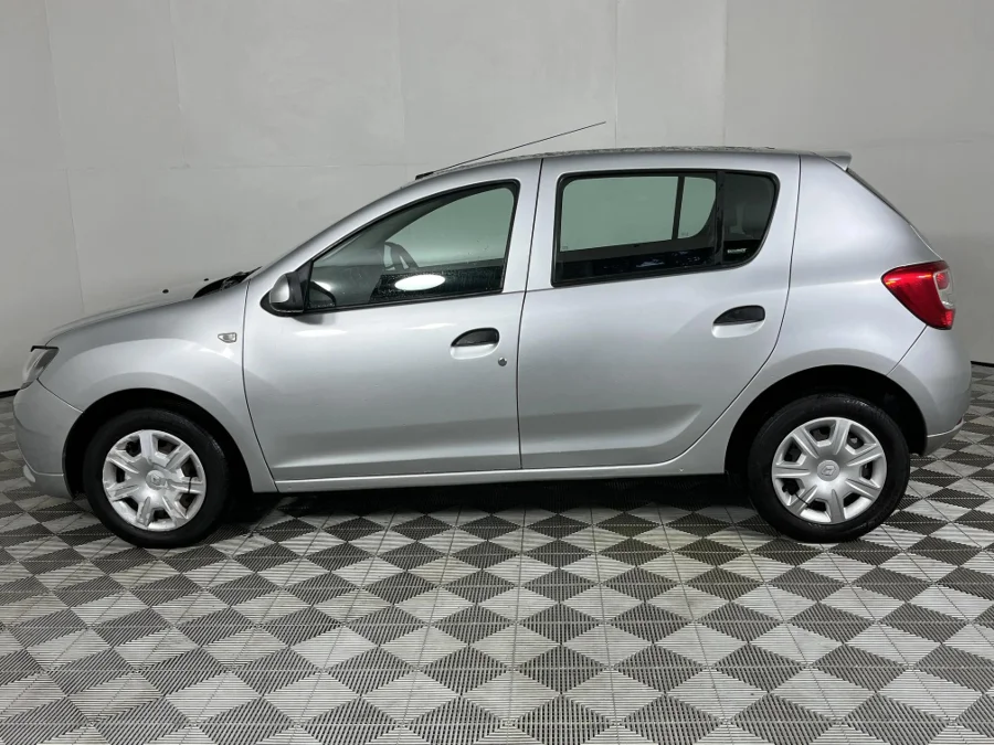 Used 2015 Renault Sandero 66kW turbo Dynamique - WeBuyCars George Used 2015 Renault Sandero 66kW turbo Dynamique - WeBuyCars George