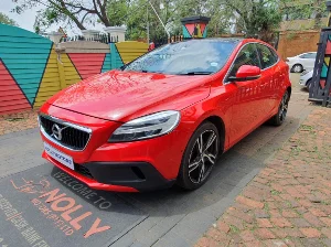 Used 2019 Volvo V40 D2 R-Design Used 2019 Volvo V40 D2 R-Design