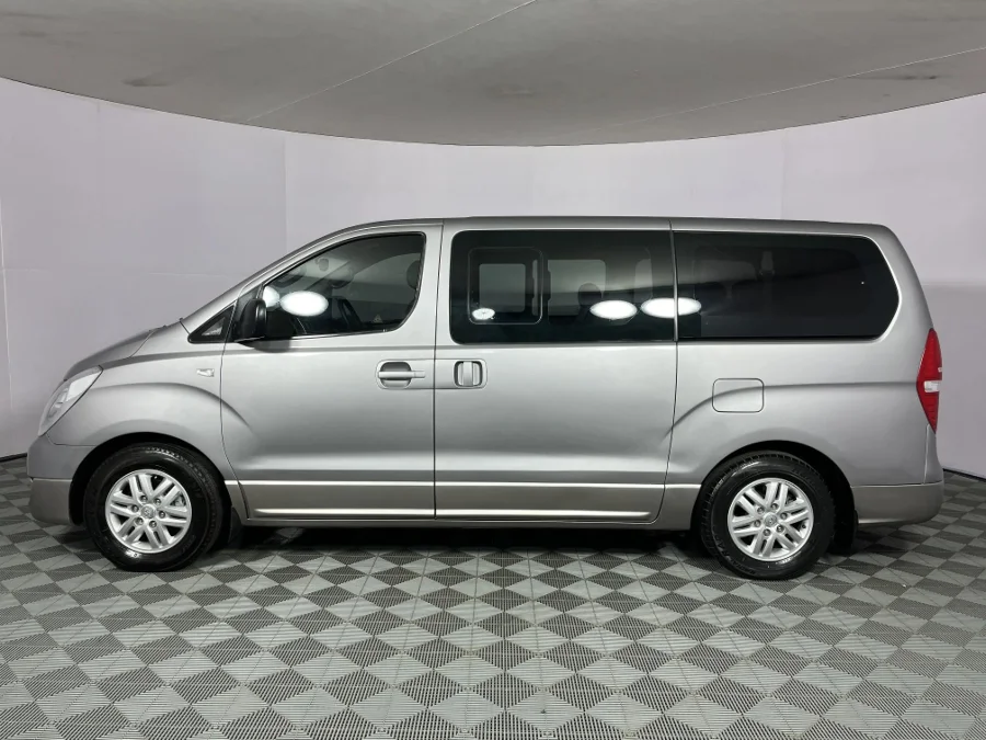 Used 2017 Hyundai H-1 2.5VGTi bus Elite 9-seater - WeBuyCars Rustenburg