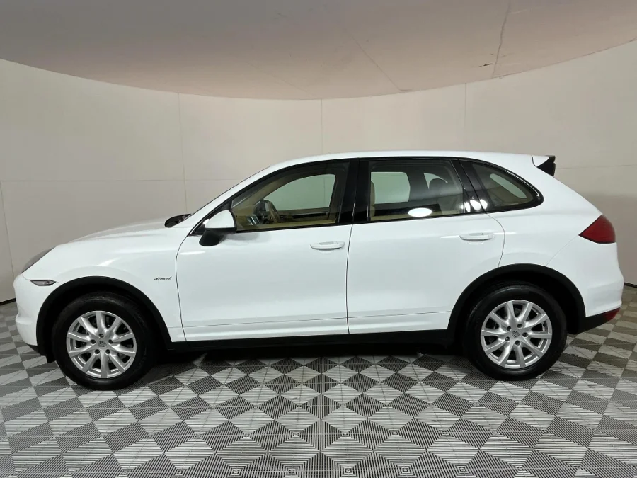 Used 2013 Porsche Cayenne diesel - WeBuyCars JHB South Used 2013 Porsche Cayenne diesel - WeBuyCars JHB South