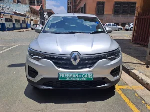 Used 2023 Renault Triber 1.0 Zen manual