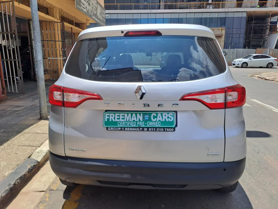 Used 2023 Renault Triber 1.0 Zen manual - Freeman Cars