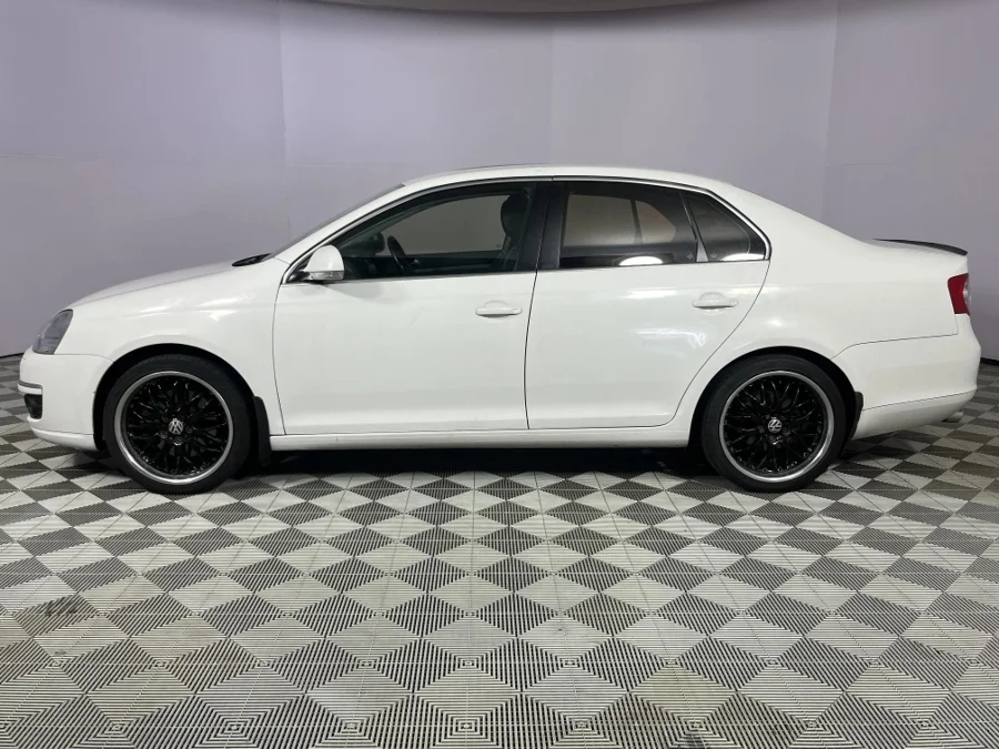 Used 2010 Volkswagen Jetta 2.0TSI Sportline - WeBuyCars Durban Used 2010 Volkswagen Jetta 2.0TSI Sportline - WeBuyCars Durban