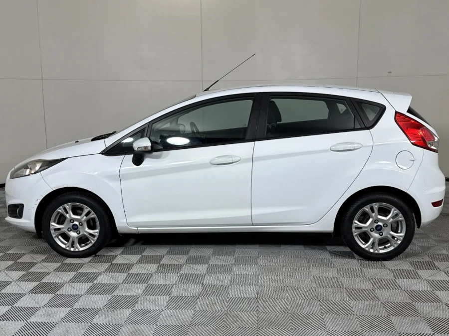Used 2015 Ford Fiesta 5-door 1.0T Trend auto - WeBuyCars Midstream