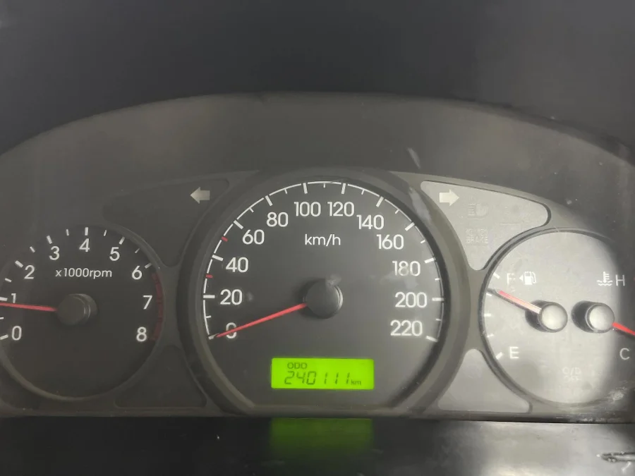 Used 2015 Hyundai H-1 2.4 panel van GL (aircon) - WeBuyCars Montana