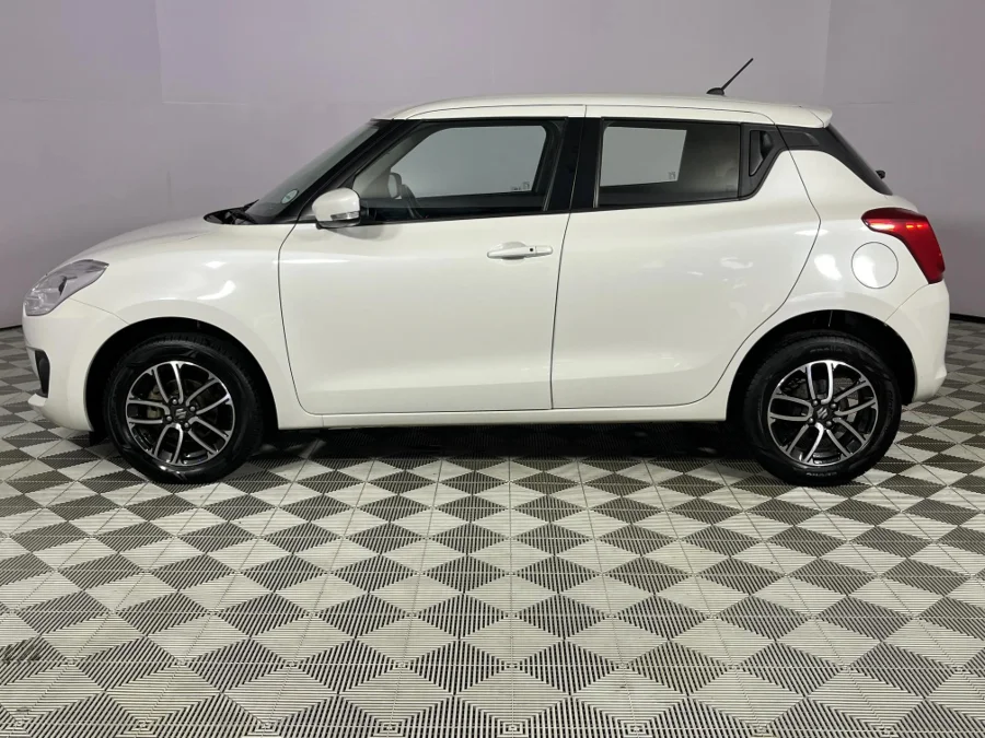 Used 2021 Suzuki Swift 1.2 GLX manual - WeBuyCars Durban Used 2021 Suzuki Swift 1.2 GLX manual - WeBuyCars Durban