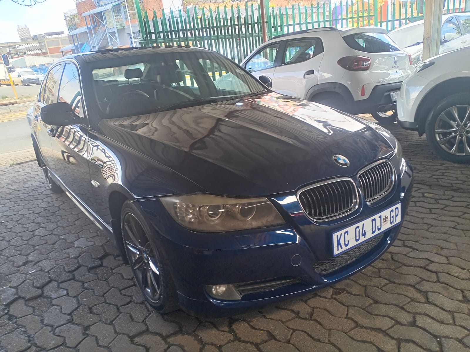 Used 2011 BMW 3 Series 323i Exclusive