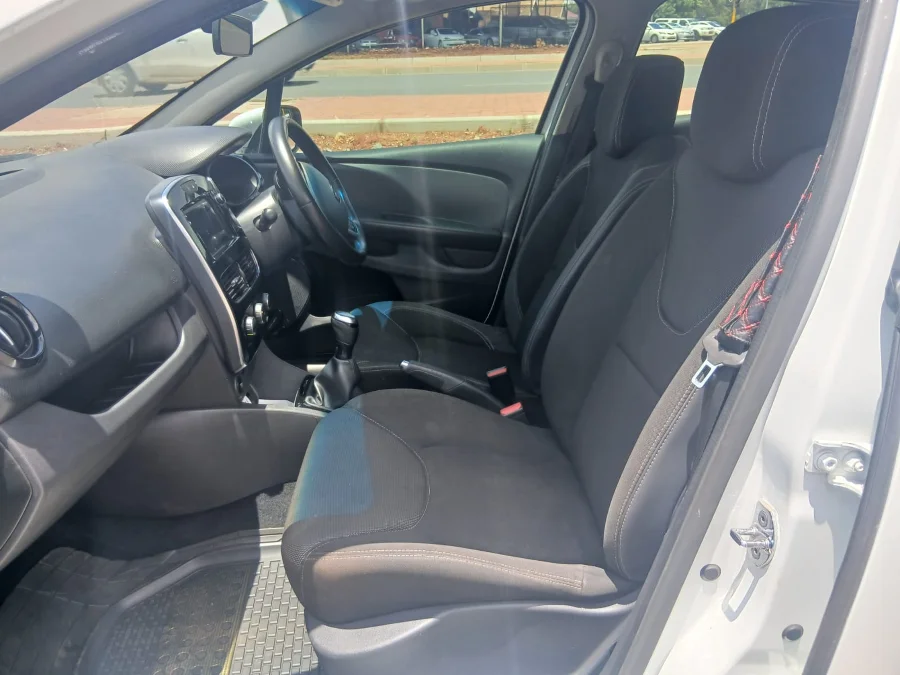 Used 2020 Renault Clio 1.0 Turbo Life - Edu Auto Motors Used 2020 Renault Clio 1.0 Turbo Life - Edu Auto Motors