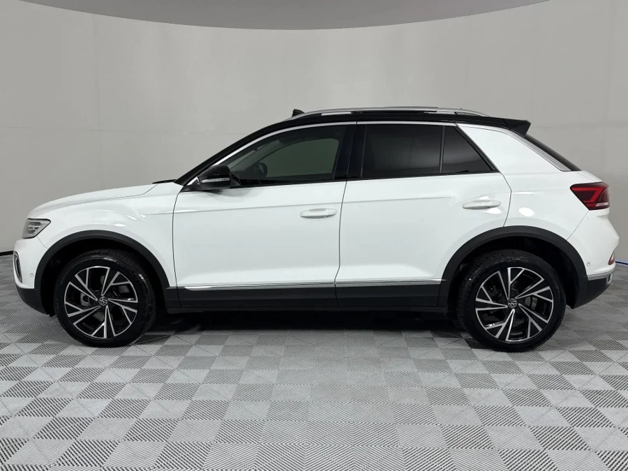 Used 2023 Volkswagen T-Roc 2.0TSI 4Motion Design - WeBuyCars Silverlakes Used 2023 Volkswagen T-Roc 2.0TSI 4Motion Design - WeBuyCars Silverlakes