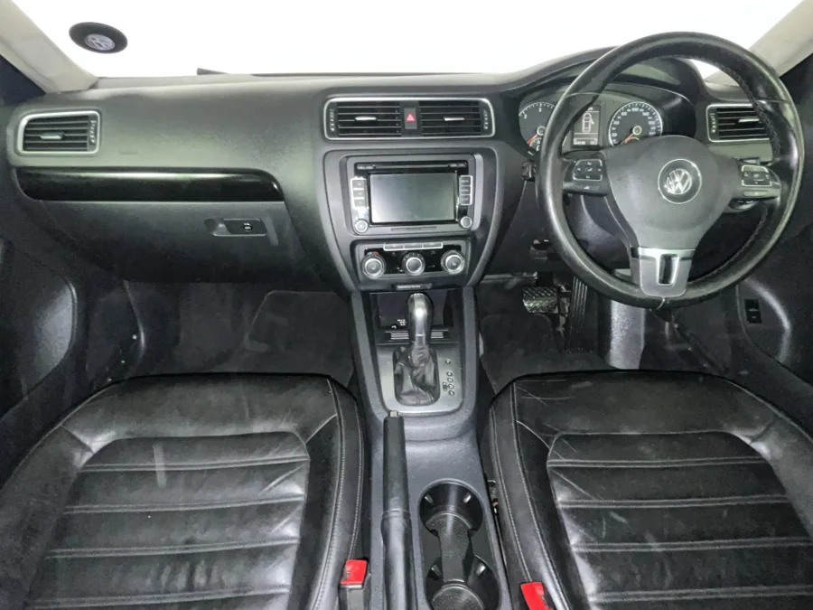 Used 2014 Volkswagen Jetta 1.6TDI Comfortline auto - WeBuyCars Durban Used 2014 Volkswagen Jetta 1.6TDI Comfortline auto - WeBuyCars Durban