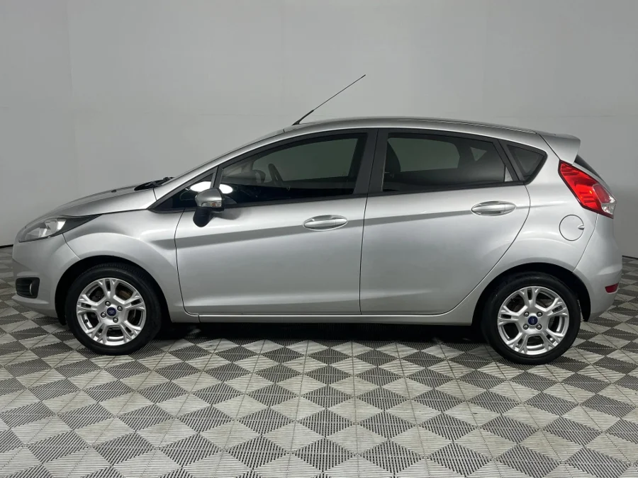 Used 2017 Ford Fiesta 5-door 1.0T Trend auto - WeBuyCars George