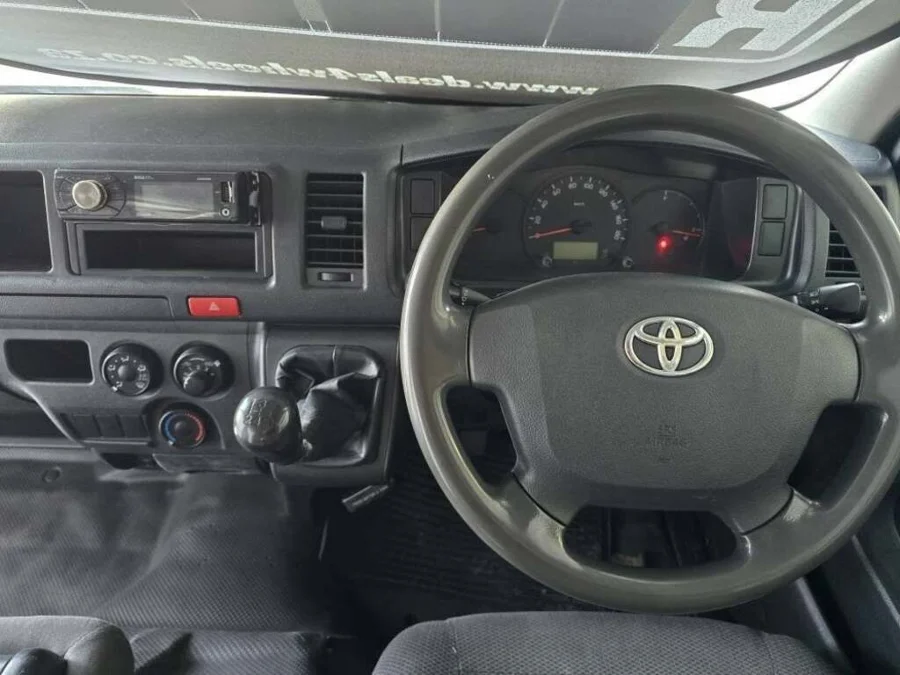 Used 2018 Toyota Quantum 2.5D-4D S-Long panel van - Deals 4 Wheels