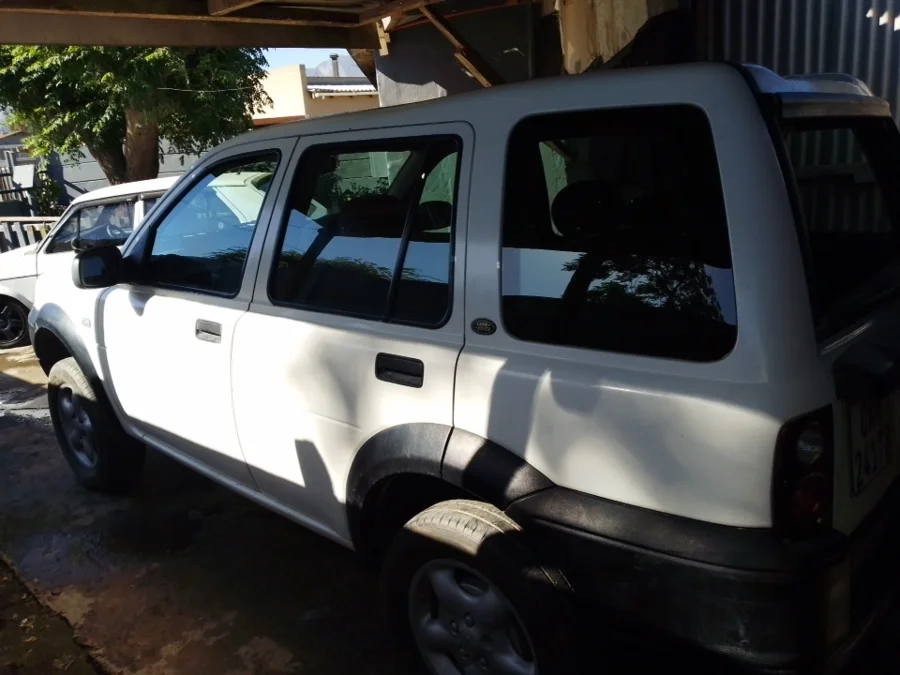 Used 2003 Land Rover Freelander 1.8 5-door SE - Private Seller Used 2003 Land Rover Freelander 1.8 5-door SE - Private Seller