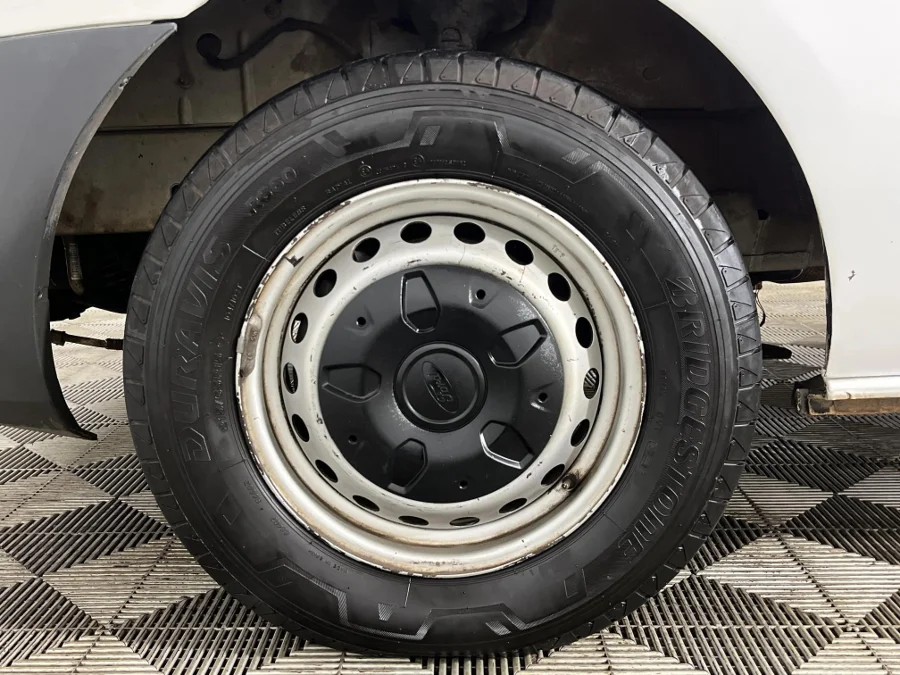 Used 2014 Ford Transit Custom panel van 2.2TDCi 74kW LWB Ambiente - WeBuyCars Germiston