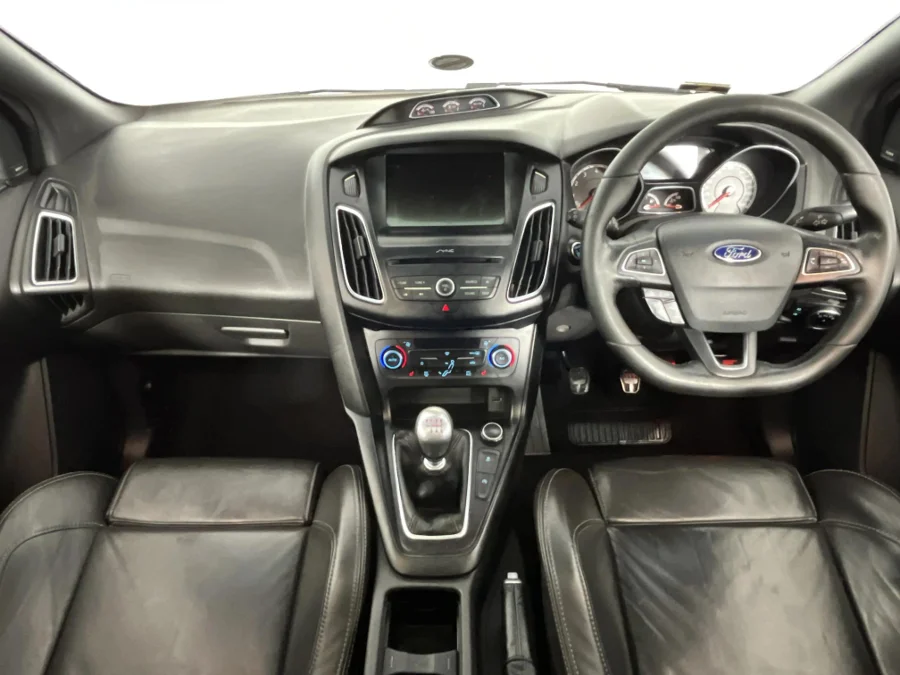 Used 2017 Ford Focus ST 3 - WeBuyCars Montana