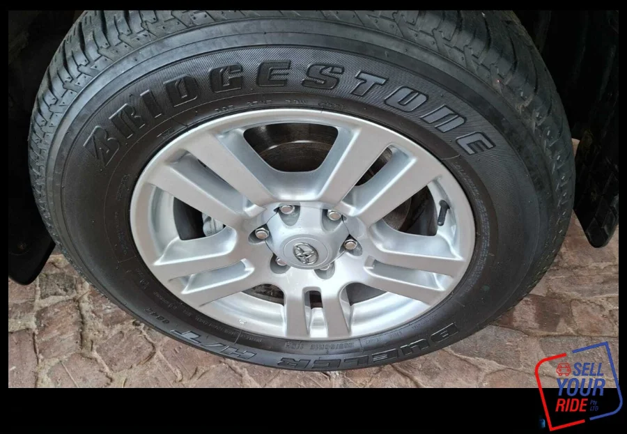 Used 2010 Toyota Land Cruiser Prado 4.0 VX - Sell Your Ride