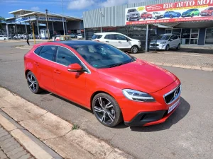 Used 2019 Volvo V40 D2 R-Design