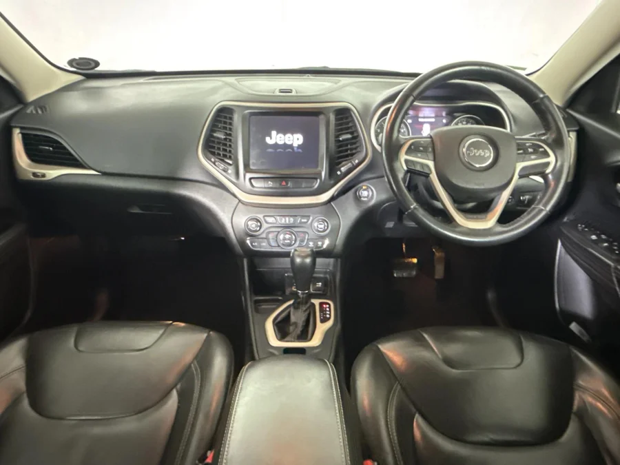 Used 2015 Jeep Cherokee 2.4L Longitude - WeBuyCars Midstream