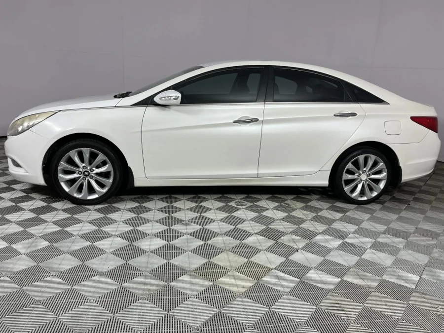 Used 2010 Hyundai Sonata 2.4 Executive - WeBuyCars Brackenfell Cape Town Used 2010 Hyundai Sonata 2.4 Executive - WeBuyCars Brackenfell Cape Town