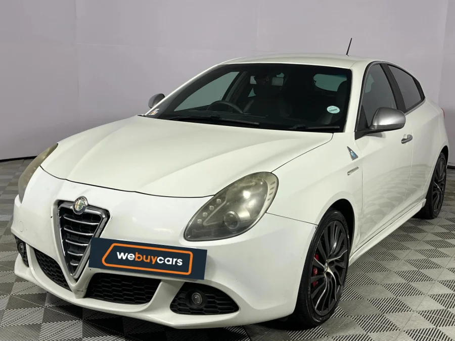 Used 2014 Alfa Romeo Giulietta 1750TBi Quadrifoglio Verde - WeBuyCars Durban Used 2014 Alfa Romeo Giulietta 1750TBi Quadrifoglio Verde - WeBuyCars Durban