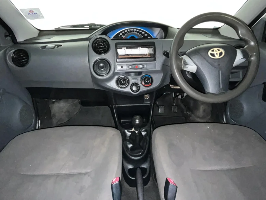 Used 2013 Toyota Etios hatch 1.5 Xi - WeBuyCars Durban Used 2013 Toyota Etios hatch 1.5 Xi - WeBuyCars Durban