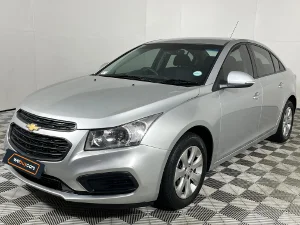 Used 2017 Chevrolet Cruze sedan 1.6 L