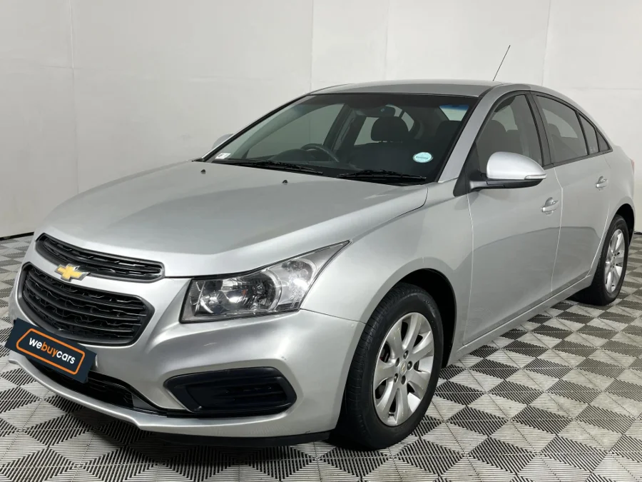 Used 2017 Chevrolet Cruze sedan 1.6 L - WeBuyCars The Dome Used 2017 Chevrolet Cruze sedan 1.6 L - WeBuyCars The Dome