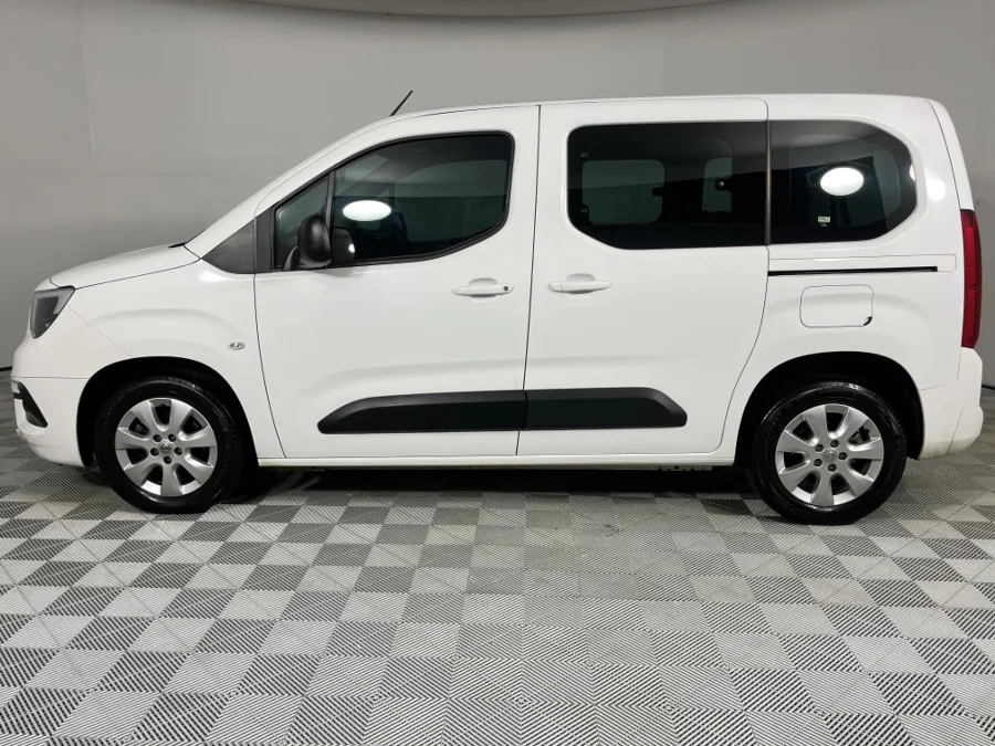 Used 2022 Opel Combo Life 1.6TD Enjoy - WeBuyCars Silverlakes