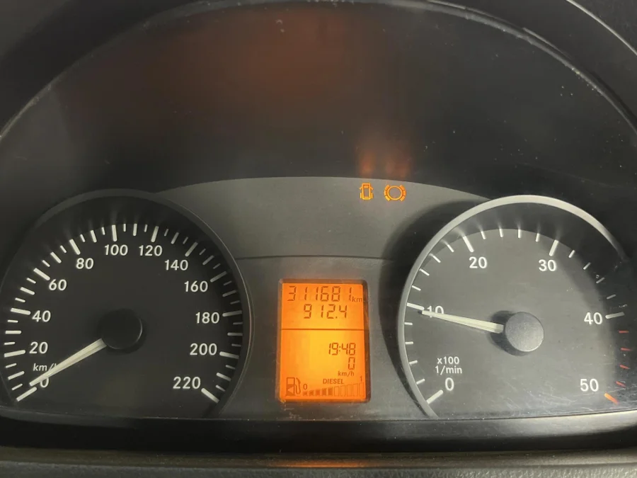 Used 2012 Mercedes-Benz Vito 113 CDI crewbus - WeBuyCars The Dome