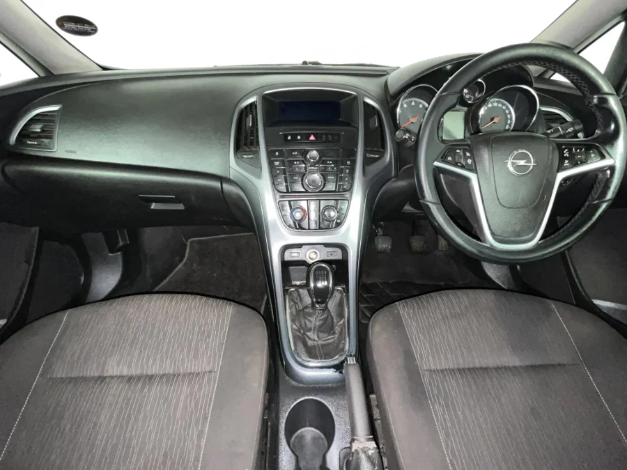 Used 2015 Opel Astra sedan 1.4 Turbo Enjoy - WeBuyCars Durban