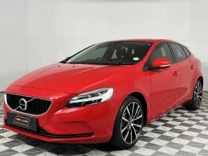 Used 2020 Volvo V40 D3 Momentum